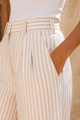 LAYLA | Le pantalon plissé large rayé